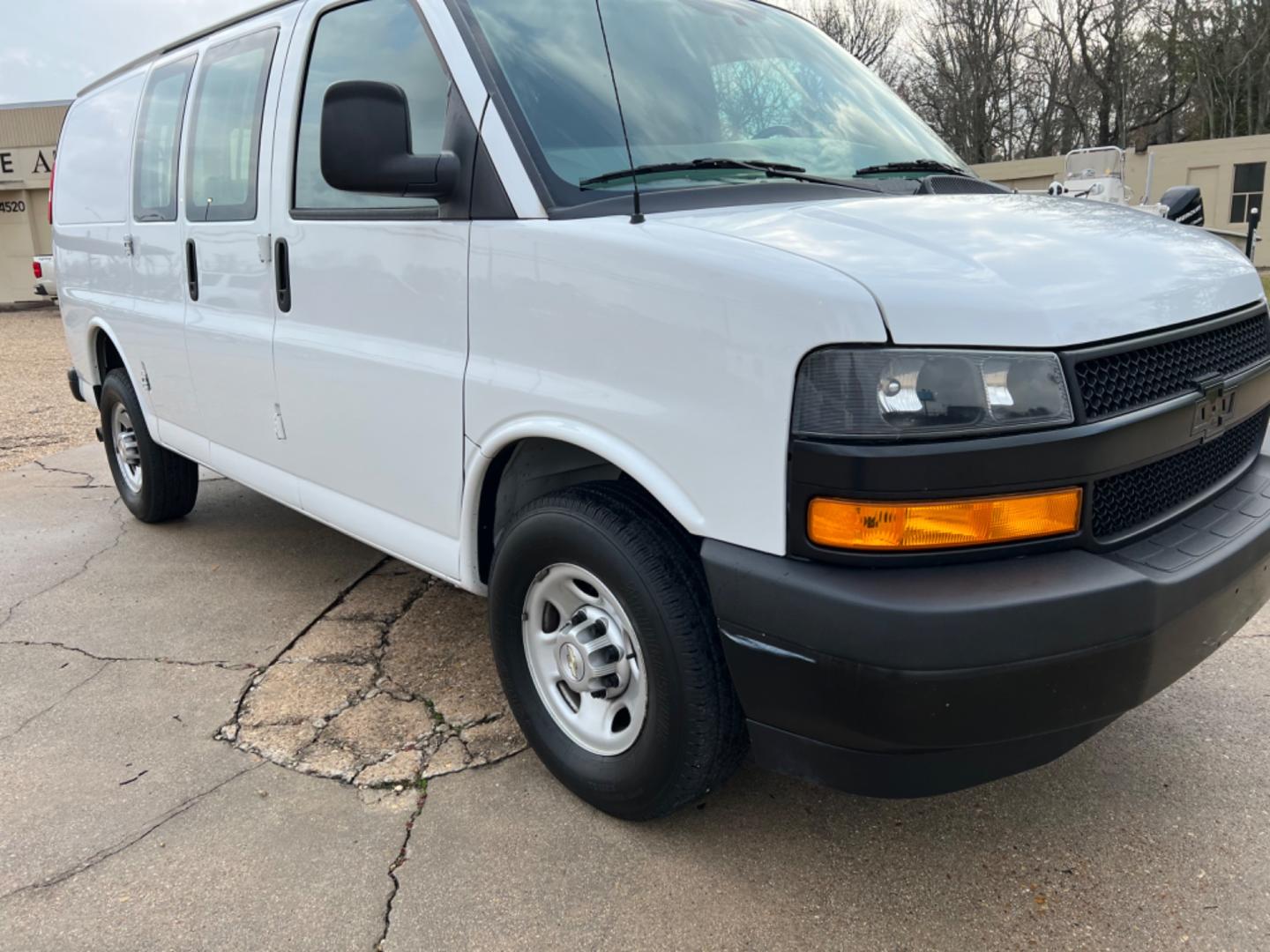 2021 White /Gray Chevrolet Express (1GCWGAFP0M1) with an 4.3L V6 engine, Automatic transmission, located at 4520 Airline Hwy, Baton Rouge, LA, 70805, (225) 357-1497, 30.509325, -91.145432 - 2021 Chevy Express 2500 Cargo Van 4.3 V6 152K Miles, Power Windows & Locks, Cold A/C & Heat, Dent In Rear Bumper(See Pic). NO IN HOUSE FINANCING. FOR INFO PLEASE CONTACT JEFF AT 225 357-1497 CHECK OUT OUR A+ RATING WITH THE BETTER BUSINESS BUREAU WE HAVE BEEN A FAMILY OWNED AND OPERATED BUSINESS AT - Photo#3